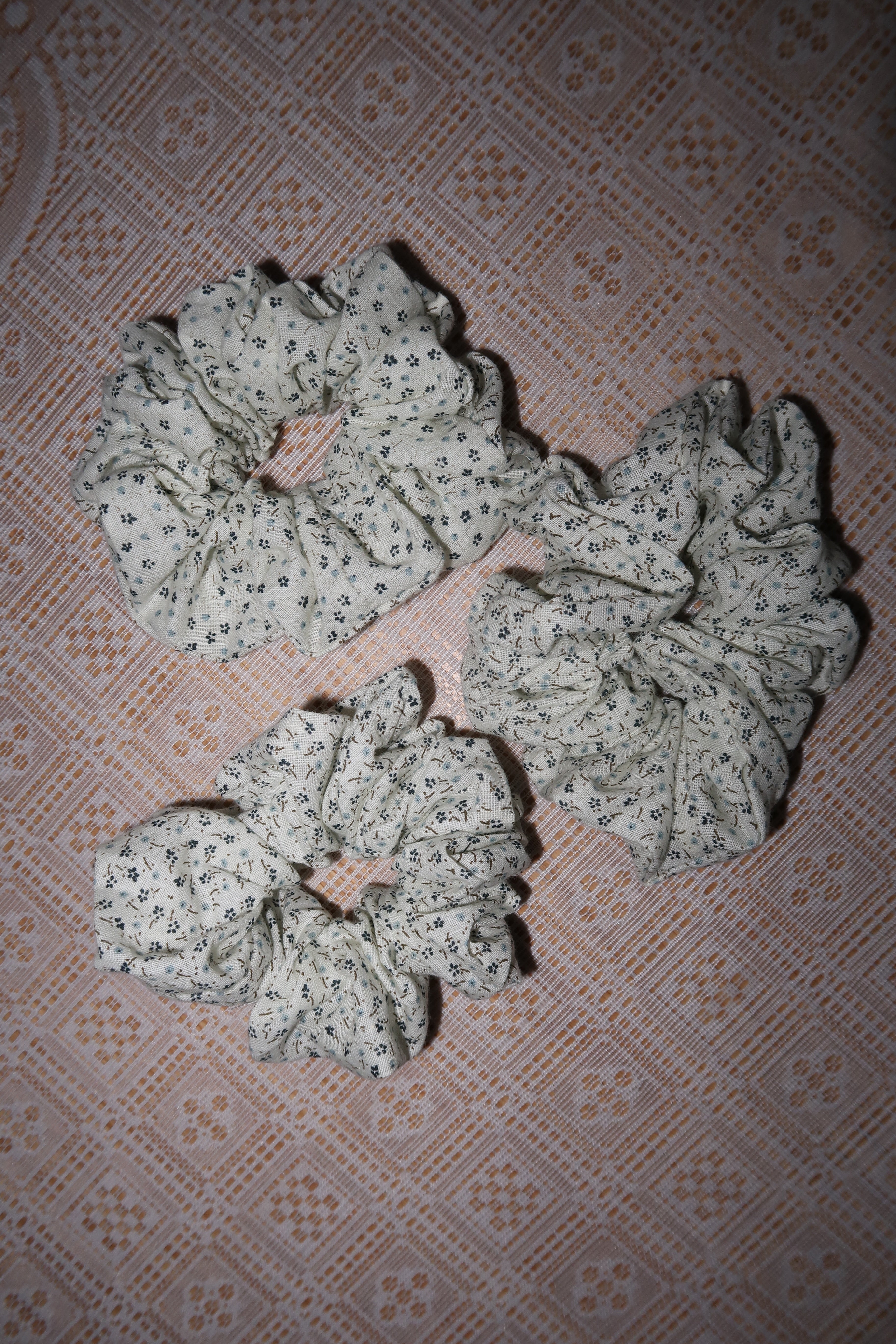 A Bronze Age Mystery BB Pack, Pack of 2 Hair Scrunchies, Canada-abronzeage.com