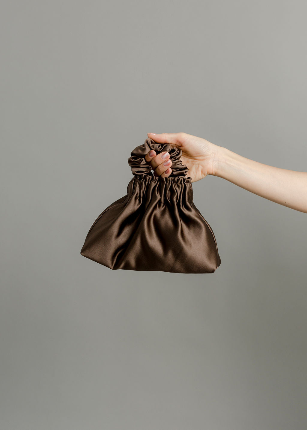 カナダにてハンドメイド【Bronze Age】Halo Satin Scrunchie Bag Halo_Bag_-_Root.jpg?v=1740000303