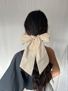 A Bronze Age Florence Hair Bow, Oversized Hair Scrunchie, Canada-Hair-Parchment-abronzeage.com